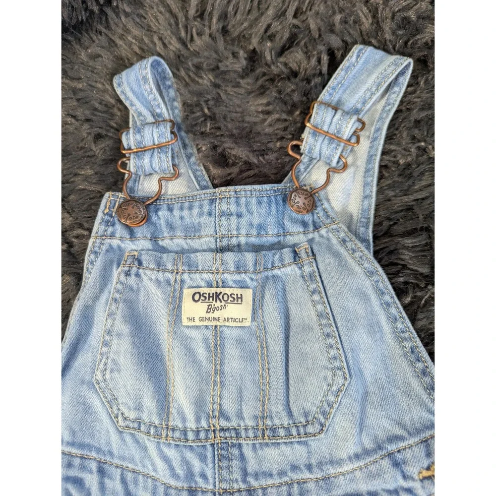 OshKosh Bgosh Kids 3T Denim Overalls Light‎ Wash Heart Embroidery Vestbak 416